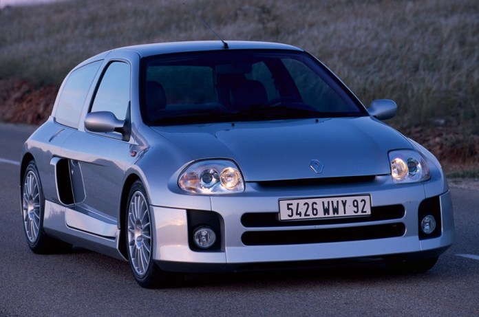 renault clio v6 large 25837